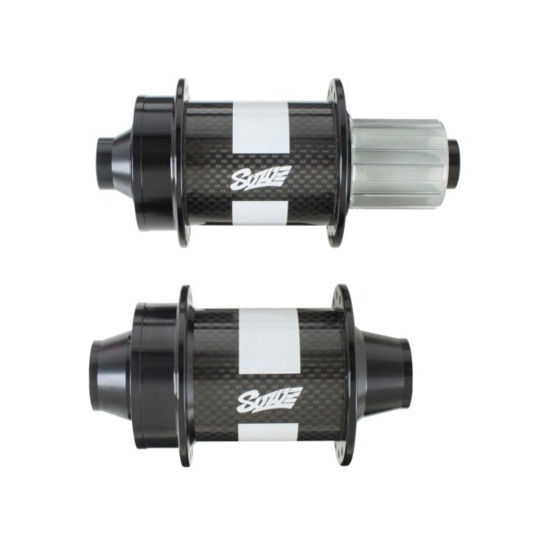MAZAS DH DEL. EJE 20MM TRAS. EJE 12MM CARBON 32H